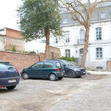 La Maison De La Duchesse De La Valliere - Chambre Rosaline - Parking Prive Gratuit Mons Bagian luar foto