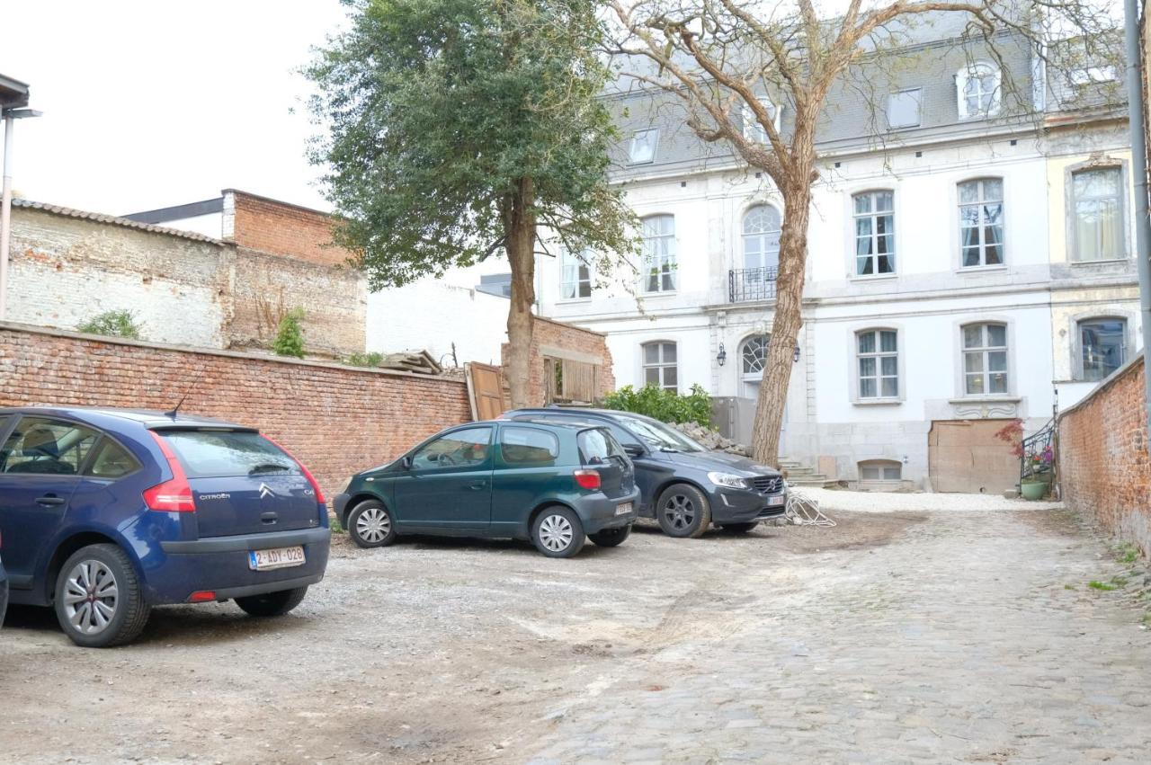 La Maison De La Duchesse De La Valliere - Chambre Rosaline - Parking Prive Gratuit Mons Bagian luar foto