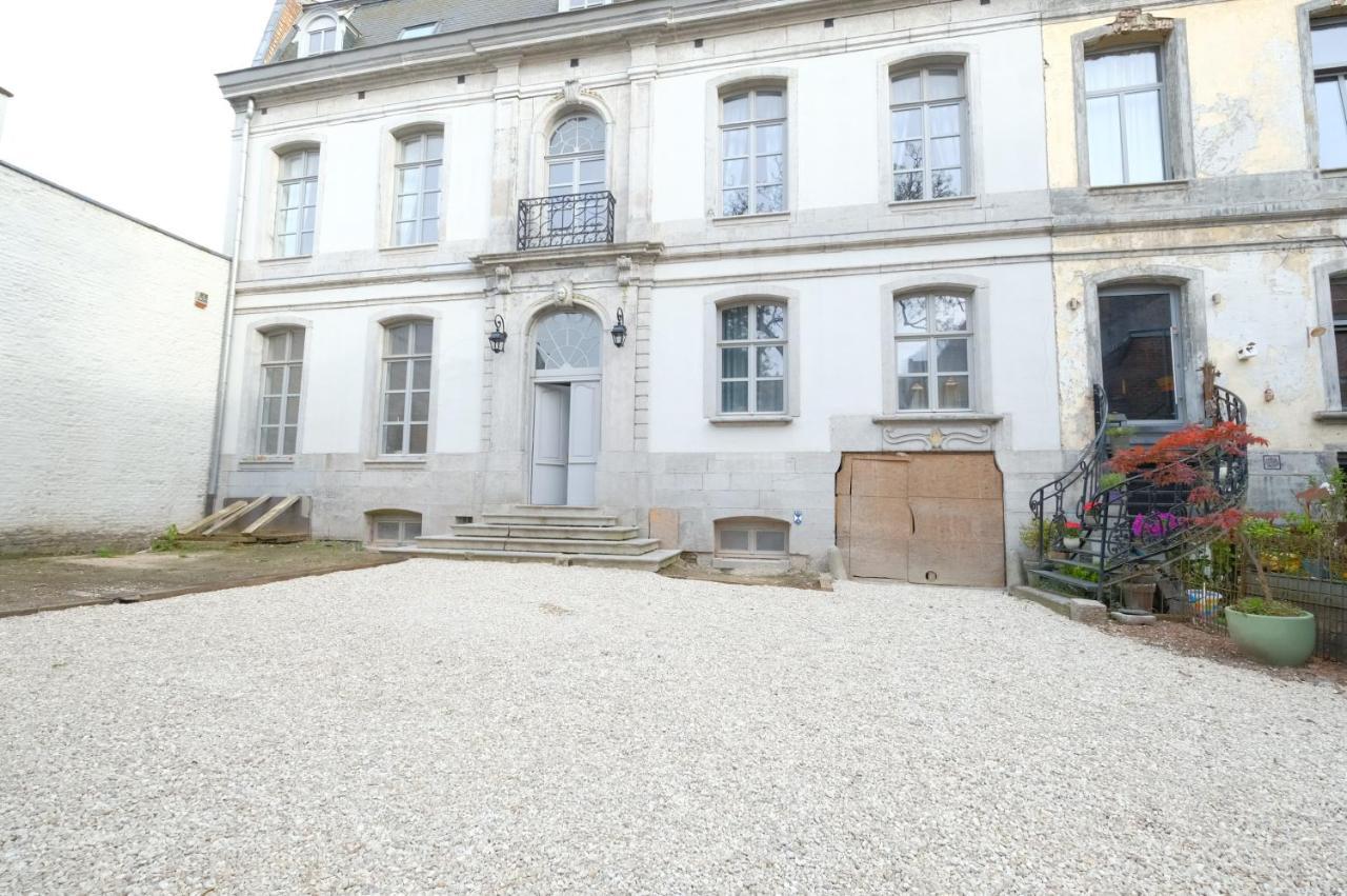 La Maison De La Duchesse De La Valliere - Chambre Rosaline - Parking Prive Gratuit Mons Bagian luar foto